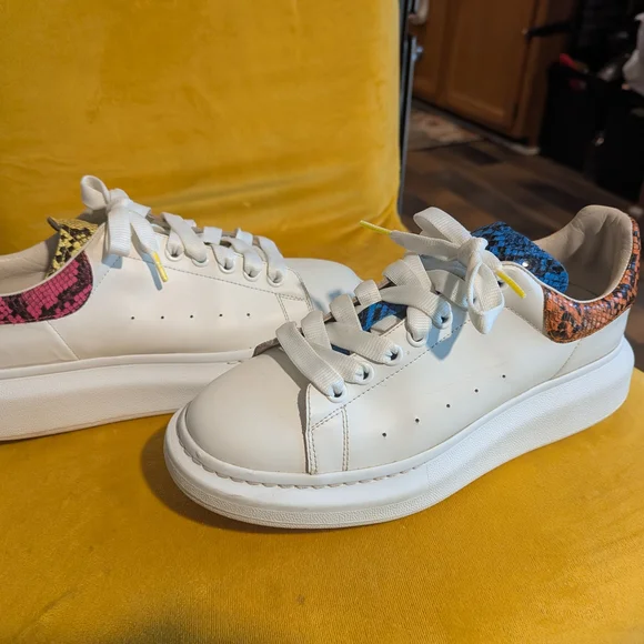 Alexander McQueen White Sneakers with Multicolor Accents Alexander McQueen Oversized Shoe “White Rainbow” size 7 (EU  main image 4